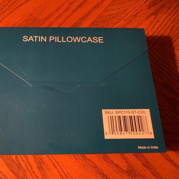 Light Orange Satin Pillowcases - Picture 5 of 5